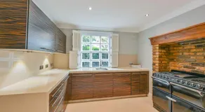 Cozy House in Belgravia, 2 king beds, garden and hot tub - Image 5