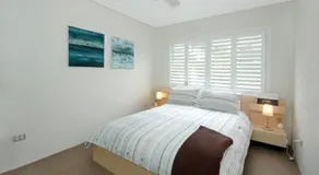 VELLY-Modern Light 2BR Moments from Clovelly Beach - Image 2