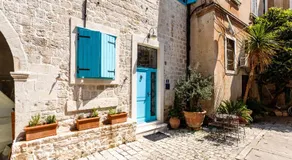 Old Town Luxury House - Image 4