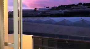 Spring Hotel - Image 4