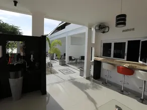 Silver Fern Beach Retreat - Image 5