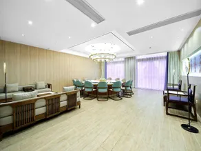 Ronghua · Kangxin Garden (Lingshui People's Hospital Beiwen Road Store) - Image 5