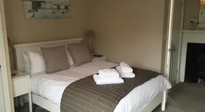 The Swan Hotel Bar and Grill - Image 2