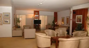 Amalia - Image 5
