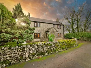 Cottage in Alstonefield near Peak District Trails - Image 5