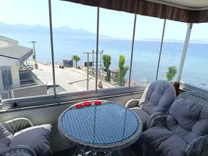 Kusadasi  Beachfront  Studio  Flat  for Family - Image 4