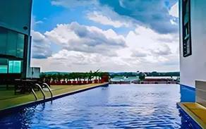 D Hotel - Image 4