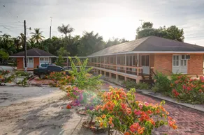 Lake Mainstay Resort - Image 3