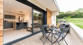 Joli T1 Bis avec Chambre - Cuisine - Salle de Bain - Image 5