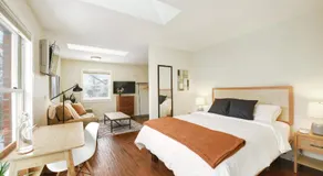 Boulder Guest House - Image 2
