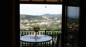 Paschos Rooms - Image 5
