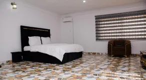 A&F house - Image 5