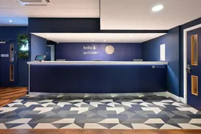 Travelodge Manchester Central - Image 4