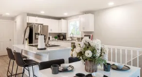 Modern 5BR 3BA Remodeled Home with BBQ Backyard - Image 2