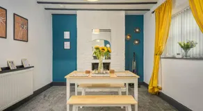 Stunning Cottage, Sleeps 7, Parking, Smart TV, Long Term Disc, Perfect For Contractors, Professionals, Families & Leisure - Image 3