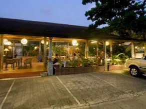 Nyiur Indah Beach Hotel - Image 4