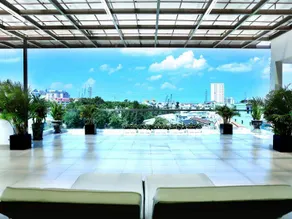 Thien Ha Hotel & Apartment - Image 2