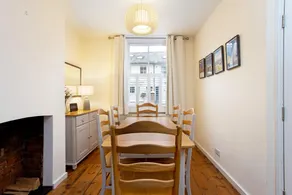 Perfect family home - easy walking to city centre. - Image 3