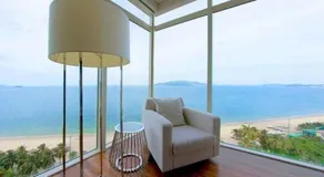 Luxury Sea View Apartment - Image 2
