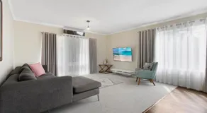 Eastern Views Beach House - Spacious Family Escape - Image 2