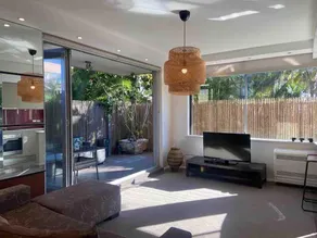 Gorgeous 1 bedroom unit 1 block from Coogee beach - Image 4