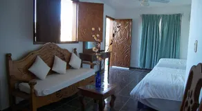 Hotel Paradise Lagoon - Image 2