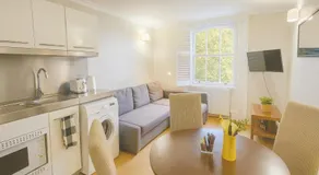 Queen Victoria Apartments - Image 5