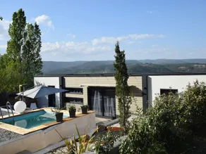 Brand new, modern villa, beautifully situated with private pool - Image 1