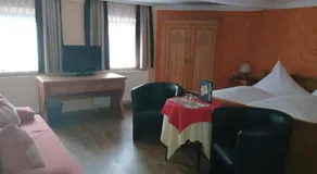Hotel Jägerhalle - Image 2