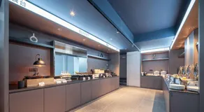 Atour Light Hotel Dalian Zhongshan Square Renming Road - Image 5