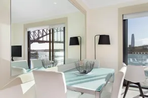 Reflections - World Class 360° Harbour Views! - Image 4