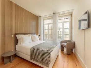 Cozy Getaway in Porto with Balcony - Image 2