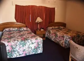 Nob Hill Lodge - Image 1