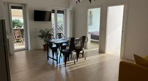 Acquedotti apartment with garden - Image 3
