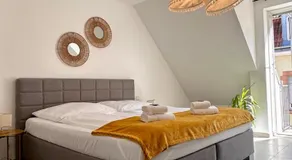 AMAO-Curry - Spacious Apartment - 7 Guests - City Center - Image 2