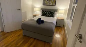 De Parys Penthouse 5 in Bedford - Image 5