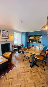 Custom House Hotel - Image 2