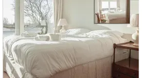 Spacious 8 Guest Water Villa in Terherne - Image 2