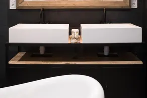 Appartement-de Luxe-SDB privée avec baignoire-Vue sur la cour - Image 2