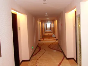 Rezen Hotel Huaxia Xiamen - Image 5
