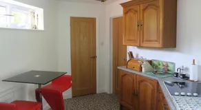 Pear Tree House Studio - Image 4