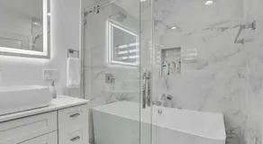 Luxe Haven Near Aventura - Image 2