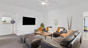 Wine Down Retreat - The Great Entertainer with Heated Pool, Fireplace and Firepit - Image 2