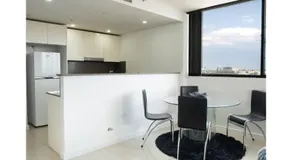 Prime Parramatta Riverside Stay with Parking Space - Image 4