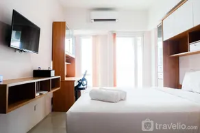 Strategic Studio Apartment at Orchard Mansion Supermall By Travelio - Image 2