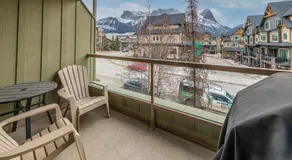 4 Bedrooms Suite Combo for Group of Families - Windtower Lodge - Image 4