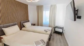 Neues Modernes Apartment, 3 Zimmer, 7 Betten, Küche, 1,5 Badezimmer - Image 2