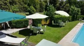 Villa con giardino, piscina privata e terrazza | Vista sulla piscina | Adatta per il telelavoro - Image 2
