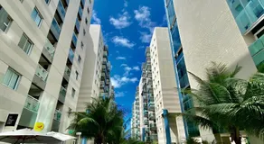 Apto em Zona Nobre à Beira-mar com Piscina, Ar Condicionado, Garagem GRÁTIS - Image 3