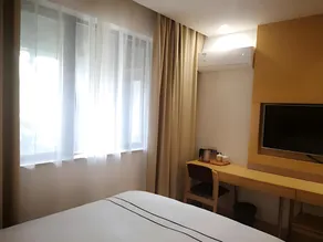 GreenTree Inn Express Shanghai Baoshan District Youyi Road Metro Station - Image 3